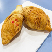 J2 Famous Crispy Curry Puff inside