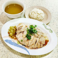 Tiong Bahru Hainanese Boneless Chicken Rice food