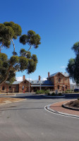 Criterion Tavern outside