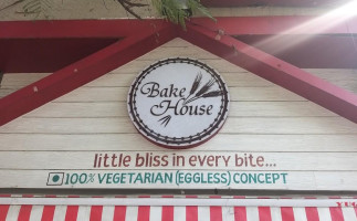 Bake House food