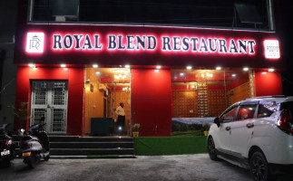 Royal Blend Indian Food In Dehradun, Chinese Food In Dehradun, Family In Dehradun outside