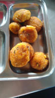 Gnlu Canteen food