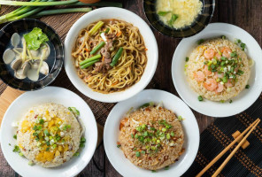 Cáo Yī Chǎo Chǎo Fàn Zhuān Mài food