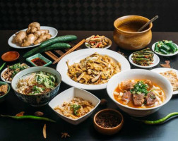 Niú Lǎo Dà Niú Ròu Miàn Guǎn food