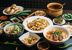 Niú Lǎo Dà Niú Ròu Miàn Guǎn food