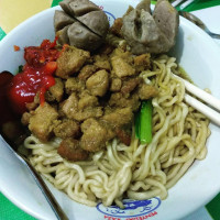 Bakso Mie Ayam Kumis Asli Wonogiri food