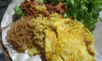 Cimol Loba Bacot,nasi Goreng,nasi Kuning Seblak Abang Jayaraga Asli food