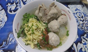 Mie Ayam Bakso Memed food