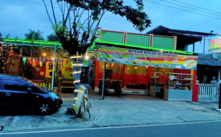 Batam Steak Resto Sukoharjo food