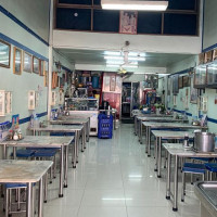 Rote Yiam Beef Noodle (saeng Tawan) inside