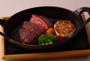 ài Péng Niú Pái Cān Jiǔ Guǎn A Point Steakhouse food