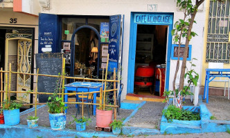 Café à L'anglaise inside