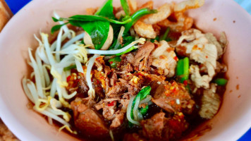 Chen Loong Boat Noodle food