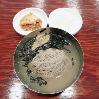 Yangyang Memil Makguksu food