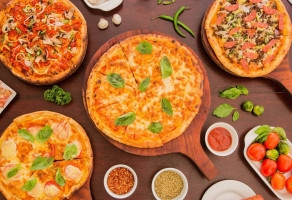 Harpo's Pizza Pasta Ethul Kotte food