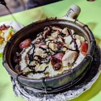 New Lucky Claypot Rice food