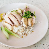 Tiong Bahru Hainanese Boneless Chicken Rice food