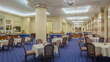 Rothana Intercontinental Dar Al Iman Madinah food