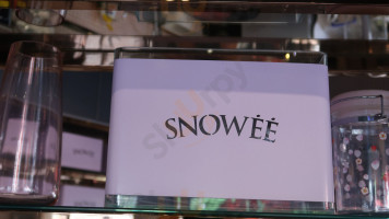 Snowee Gelato food