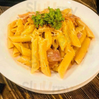 Sồi Đỏ Pizza Pasta 144 Phó Đức Chính inside