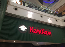 Namnam Noodle inside