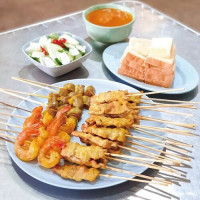 Khun Thip's Satay food