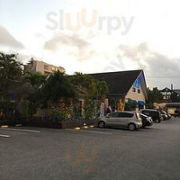 サムズ バイザシー Nà Bà Shì Xiǎo Lù バイパス Diàn outside