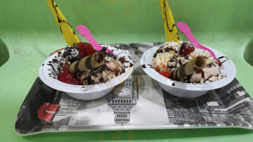 Skoop Ice Cream Parlour food