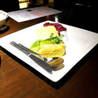 Hǎi Xiān Wū Hēi Chuán Zuǒ Jiǔ Píng Diàn food