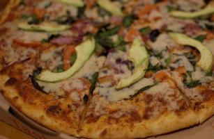 Shemesh Pizza food