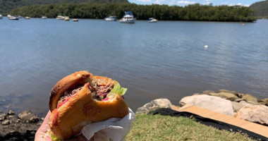 Wombat Cafe food