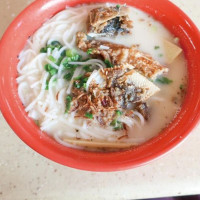 Ron Sheng Fish Head Bee Hoon food