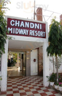 Chandni Midway outside