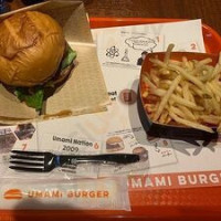 Umami Burger Dà Bǎn Xīn Bǎn Jí ホテル Diàn food