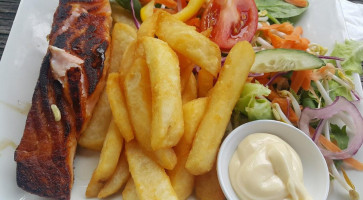 Coledale Rsl food