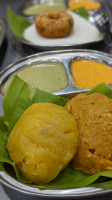 Brahmins' Thatte Idli food