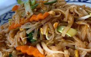 Pad Thai Takeaway food