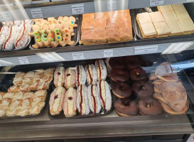 Silverstream Bakery food