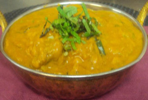 Royal Tandoor Indian Cuisine food