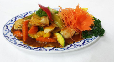 Mae Glong Thai food