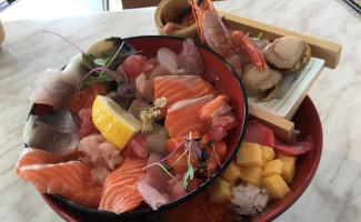 Sashimi Of Japan Hǎi Xiān Jǐng Bǎi Yī Shí Tíng food