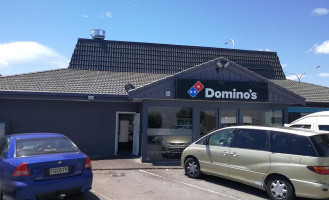 Domino's Pizza outside