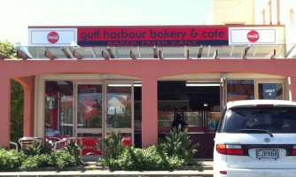 Gulf Harbour Bakery outside