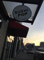 Sushi Pop outside