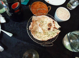 Curry Naan food