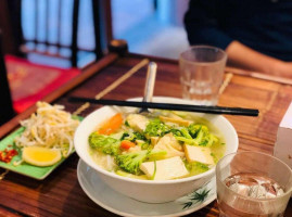 Thanh Giong Pho food