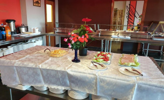 Ferry Chinese Buffet inside