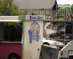 Vanilla Ice Truck outside