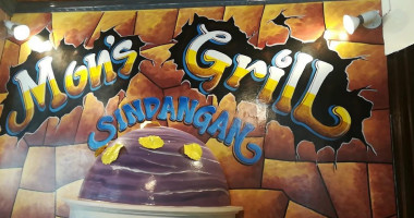 Mon's Grill Sindangan food