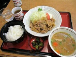 まるまつ Qì Xiān Zhǎo Diàn food